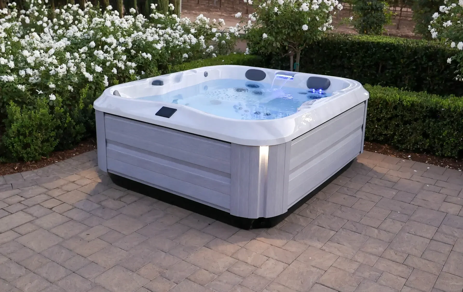 a jacuzzi® hot tub can help you in fitness and recovery